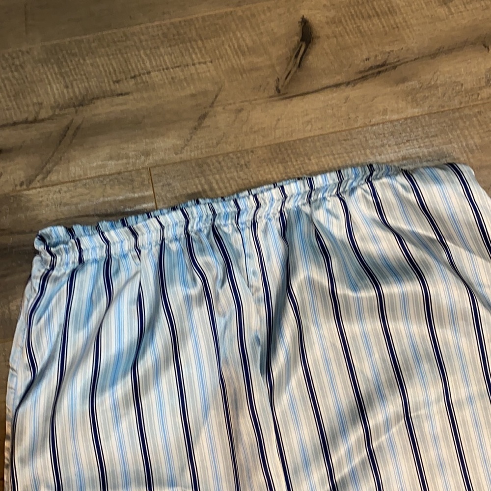 Pajama - Picture 7 of 10